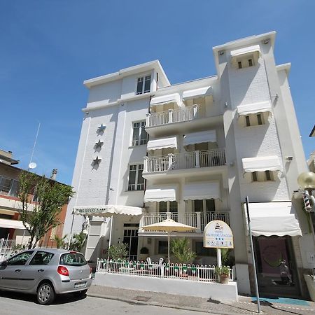 Hotel Belvedere Spiaggia Rimini Exterior photo